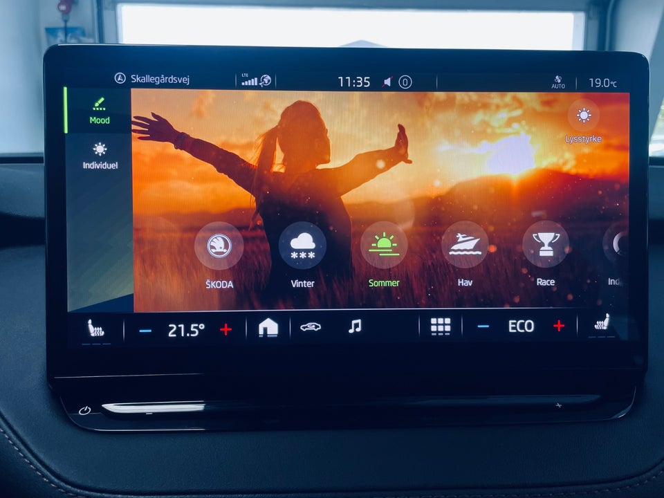 Skoda Enyaq 80 iV Suite 5d