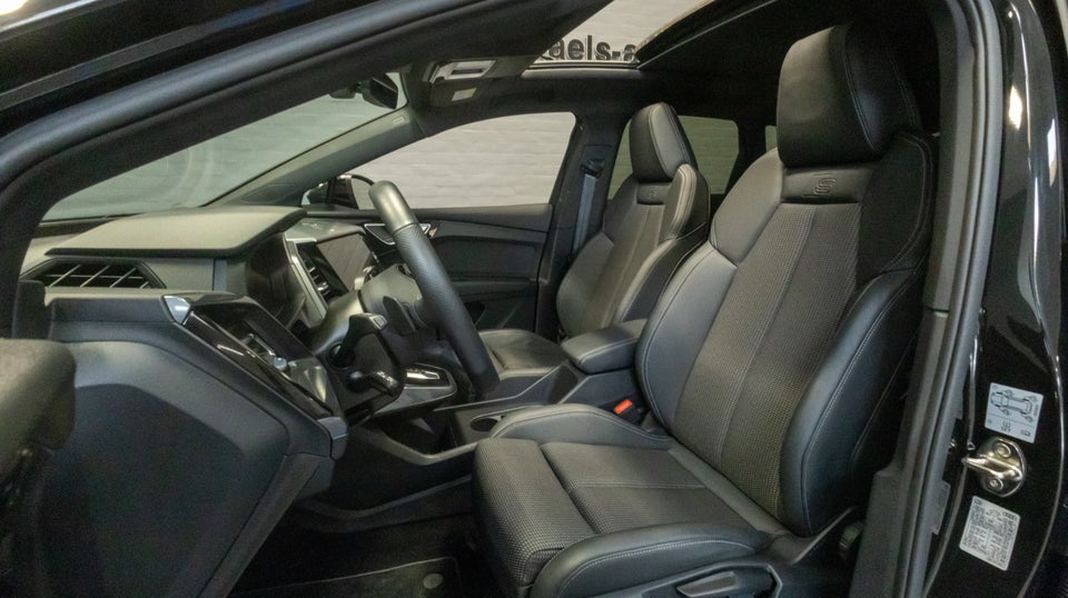 Audi Q4 e-tron 45 S-line 5d