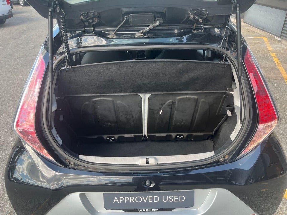 Toyota Aygo 1,0 VVT-i x-play x-shift 5d