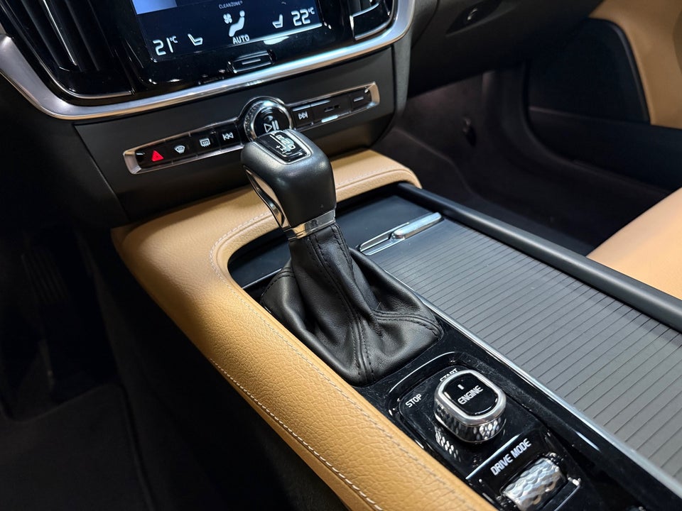 Volvo S90 2,0 D4 190 Momentum aut. 4d
