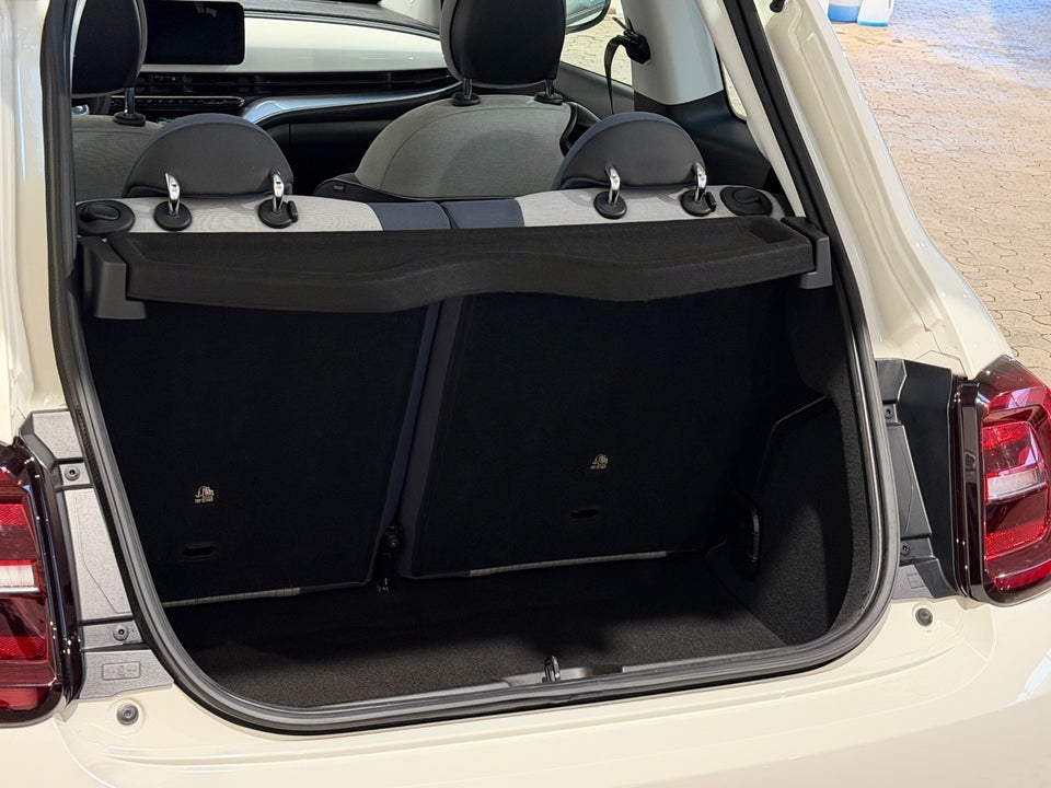 Fiat 500e 42 Icon 3d