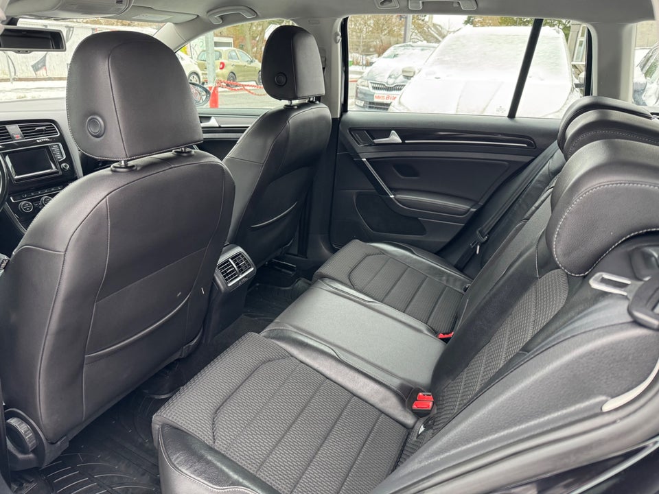 VW Golf VII 1,4 TSi 122 Highline Variant DSG BMT 5d