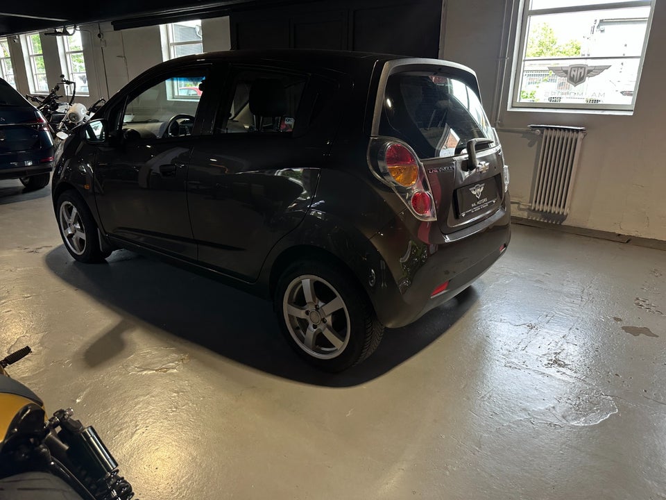 Chevrolet Spark 1,0 LS 5d