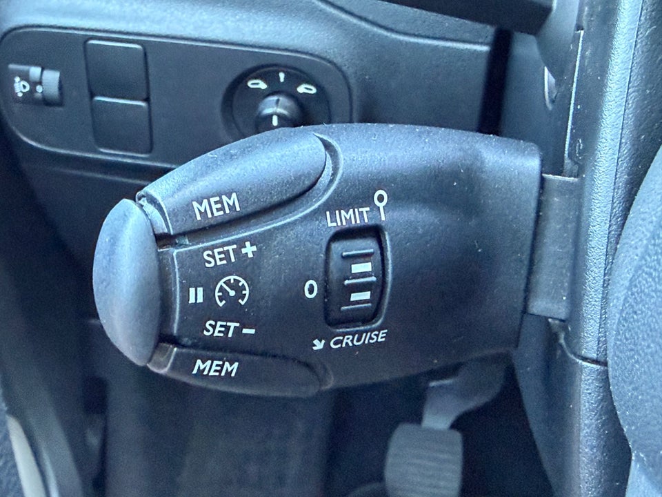 Citroën C3 1,2 PureTech 83 Feel Sport 5d