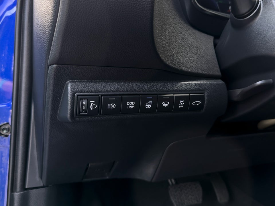 Toyota Corolla 1,8 Hybrid Style Touring Sports e-CVT 5d