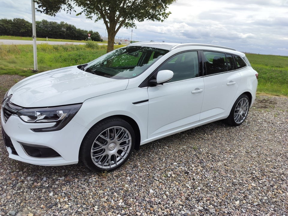 Renault Megane IV 1,2 TCe 130 Zen Sport Tourer 5d