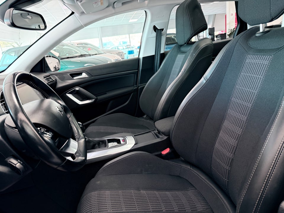 Peugeot 308 1,5 BlueHDi 130 Infinity SW Van 5d