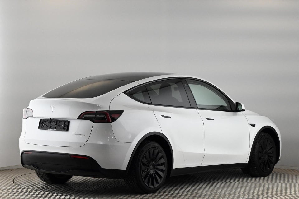 Tesla Model Y Long Range AWD 5d