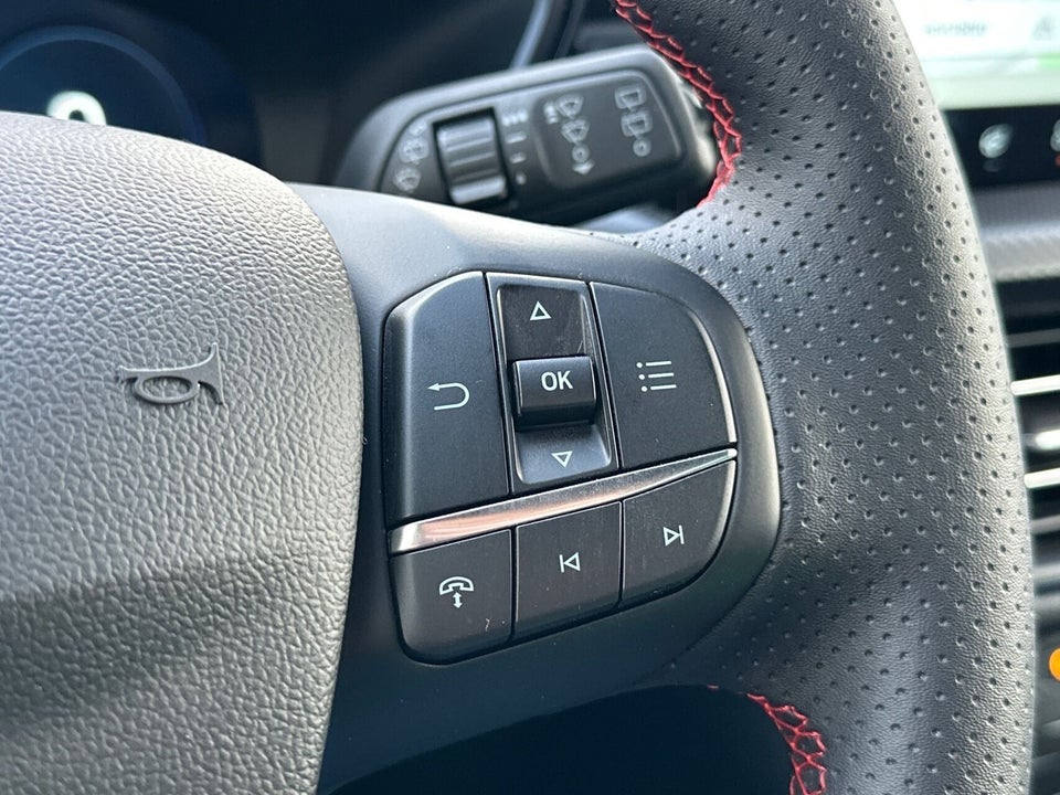Ford Kuga 2,5 PHEV ST-Line X CVT 5d