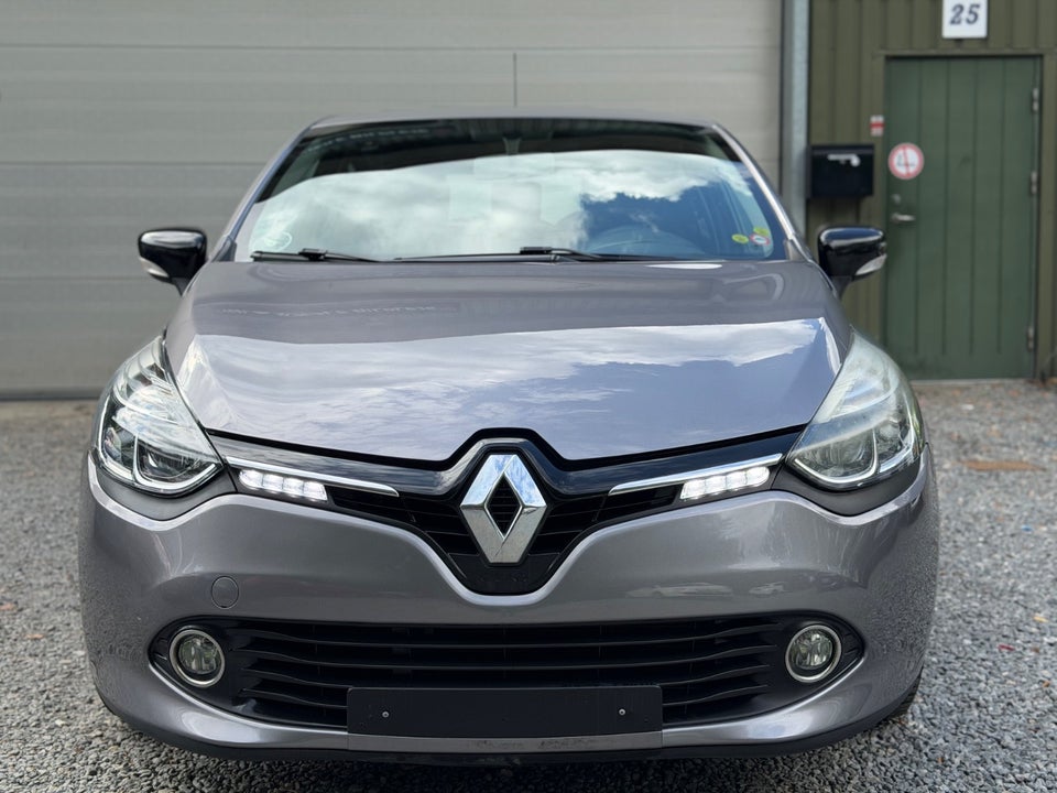 Renault Clio IV 1,2 16V Expression Sport Tourer 5d