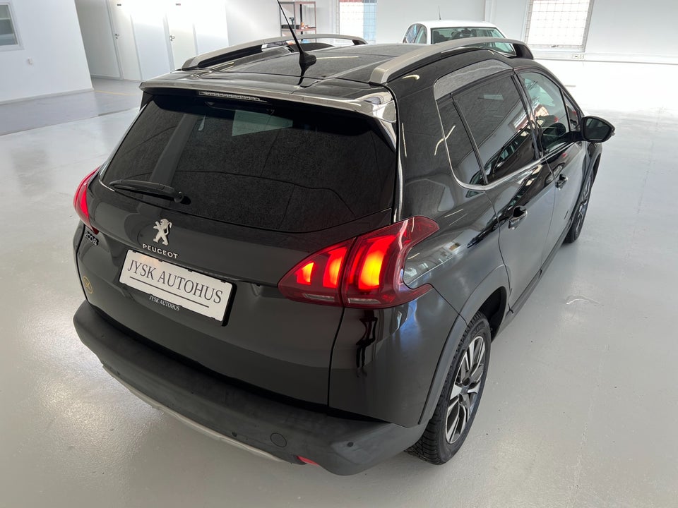 Peugeot 2008 1,6 BlueHDi 100 Allure Sky 5d