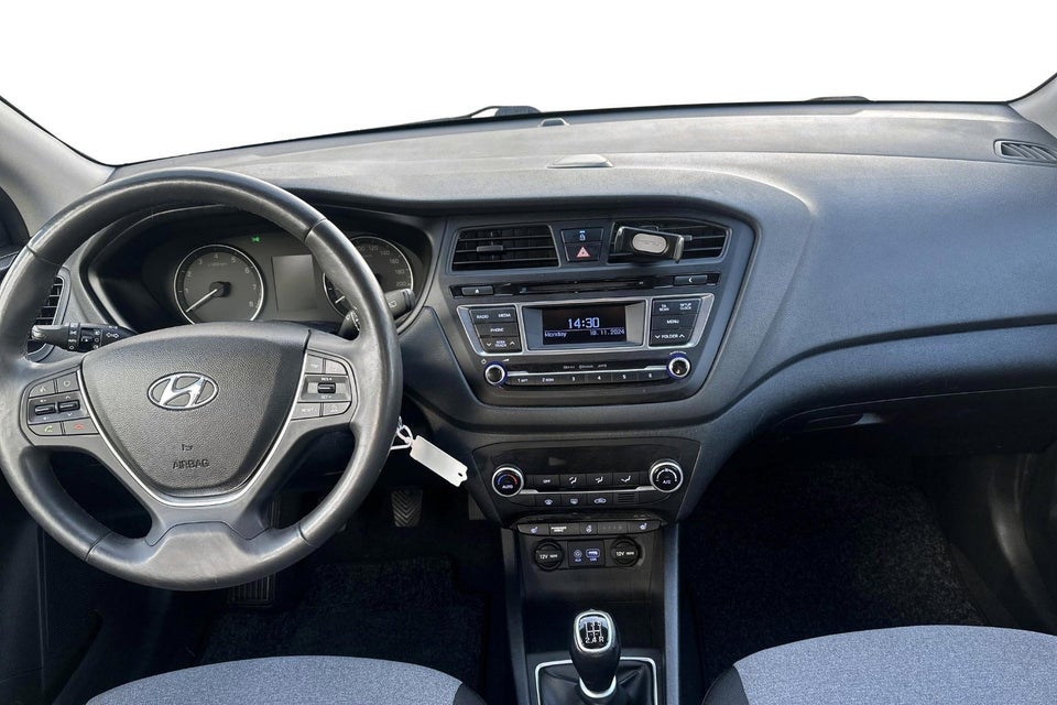 Hyundai i20 1,25 Premium 5d