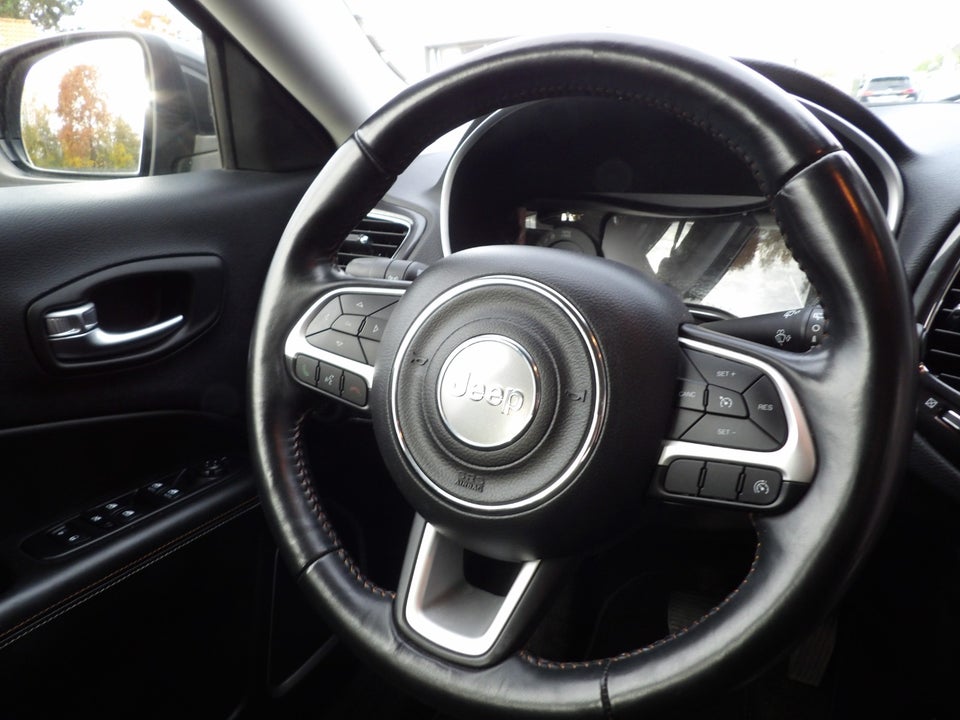 Jeep Compass 1,3 4xe Longitude aut. 4x4 5d