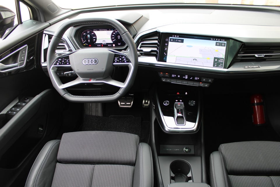 Audi Q4 e-tron 45 S-line 5d