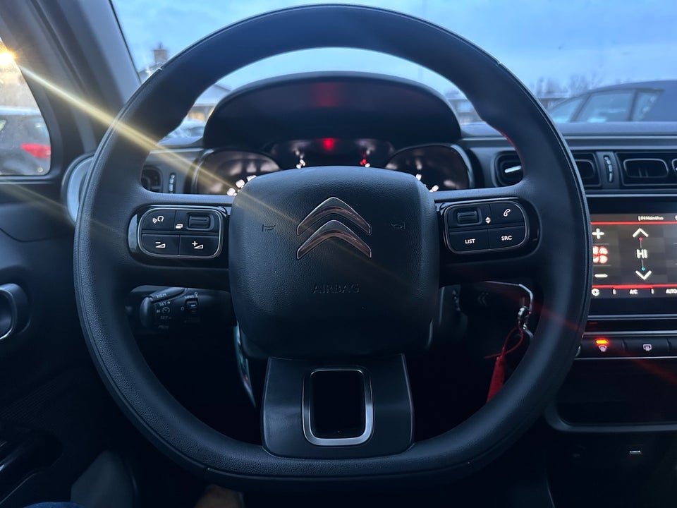 Citroën C3 1,2 PureTech 83 Shine Sport 5d