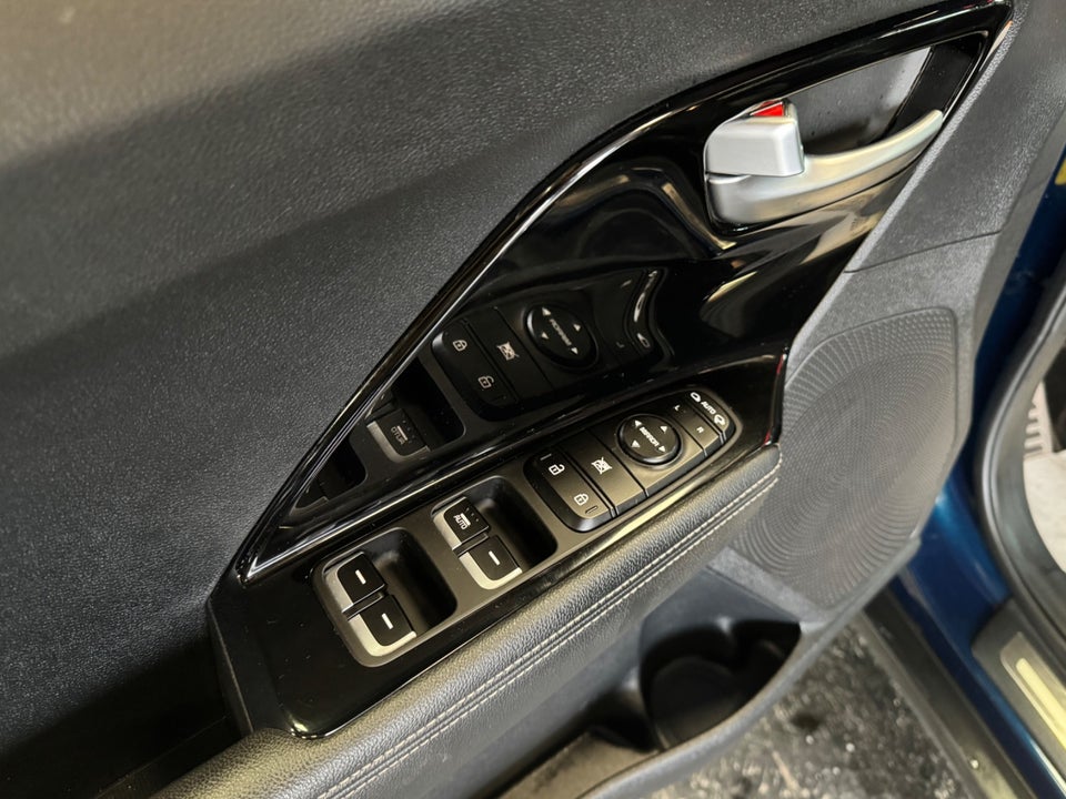 Kia Niro 1,6 PHEV Advance DCT 5d