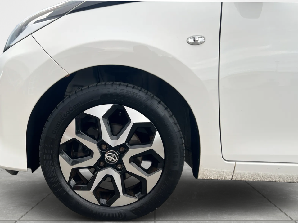 Toyota Aygo 1,0 VVT-i x-press 5d