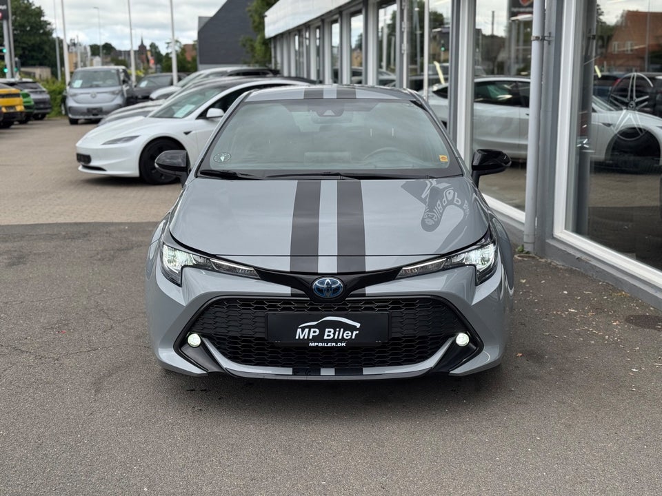 Toyota Corolla 1,8 Hybrid Premium Smart Design MDS 5d