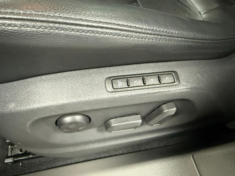 VW Sharan 2,0 TDi 136 Highline DSG BMT 7prs 5d