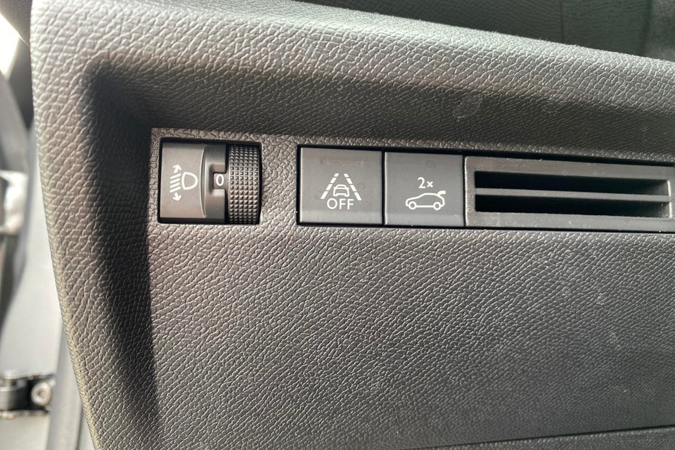 Citroën ë-C4 X 50 Plus 4d