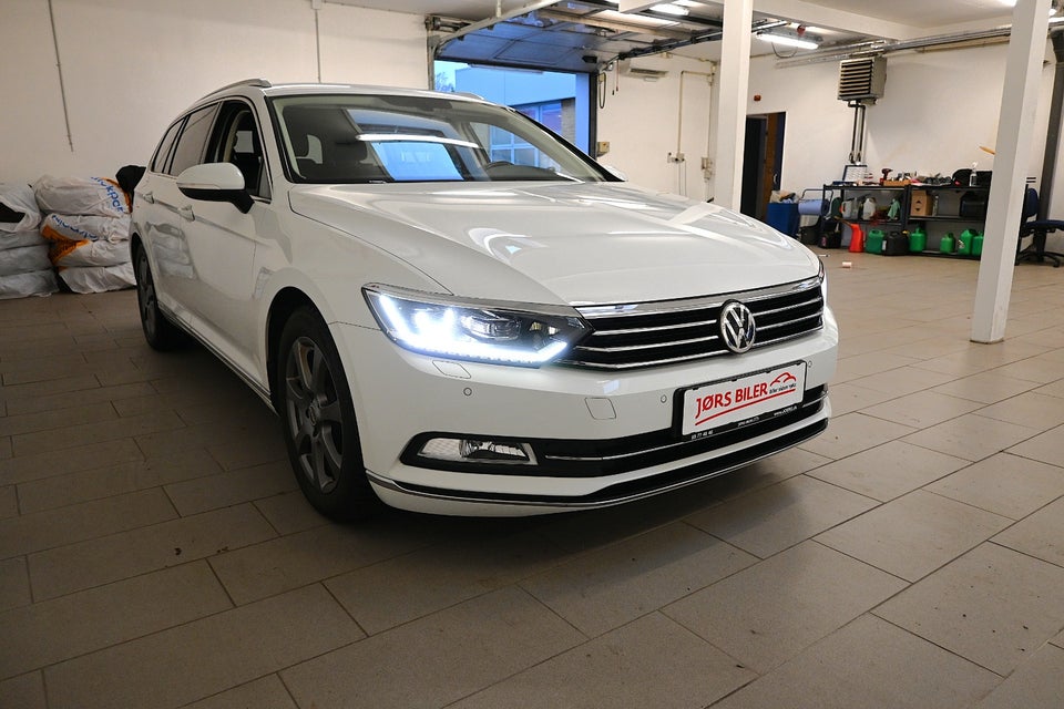 VW Passat 2,0 TSi 220 Highline Variant DSG 5d