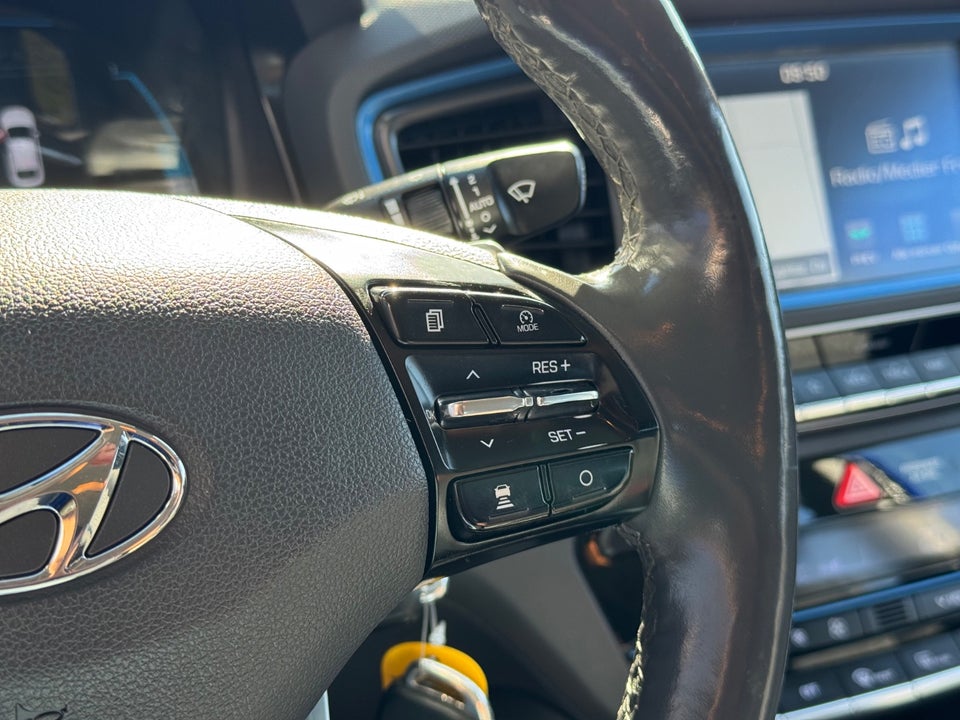 Hyundai Ioniq 1,6 PHEV Premium DCT 5d