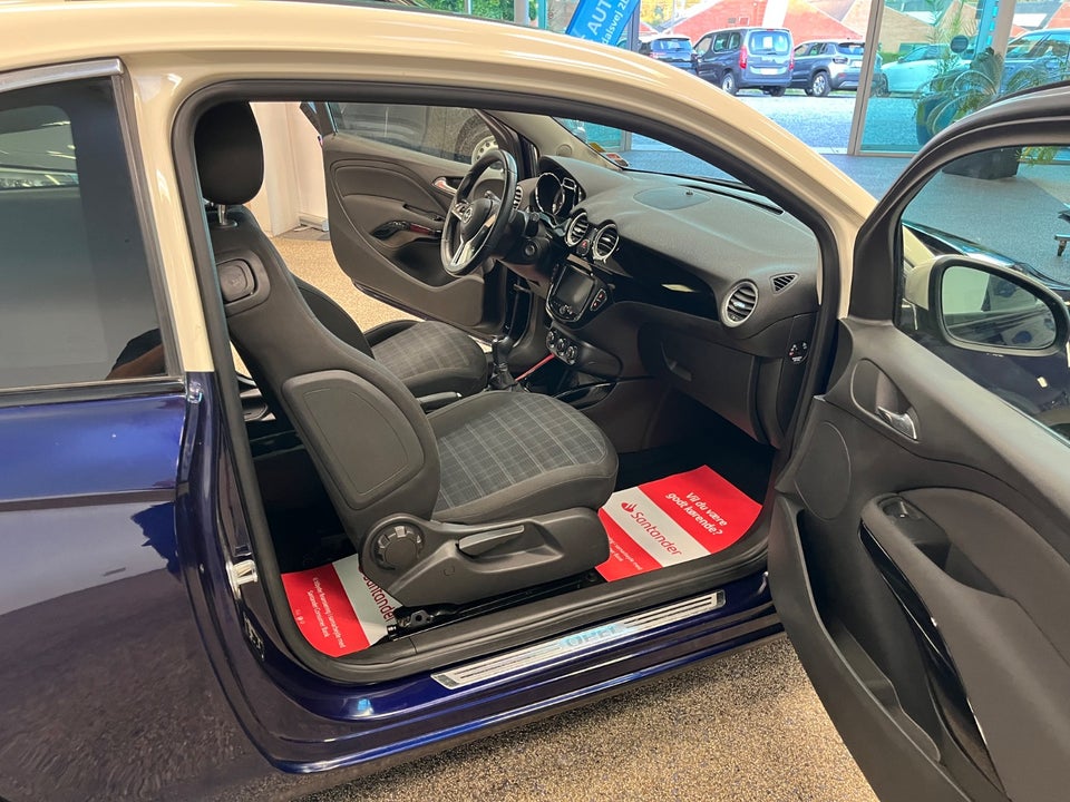 Opel Adam 1,4 87 Glam 3d