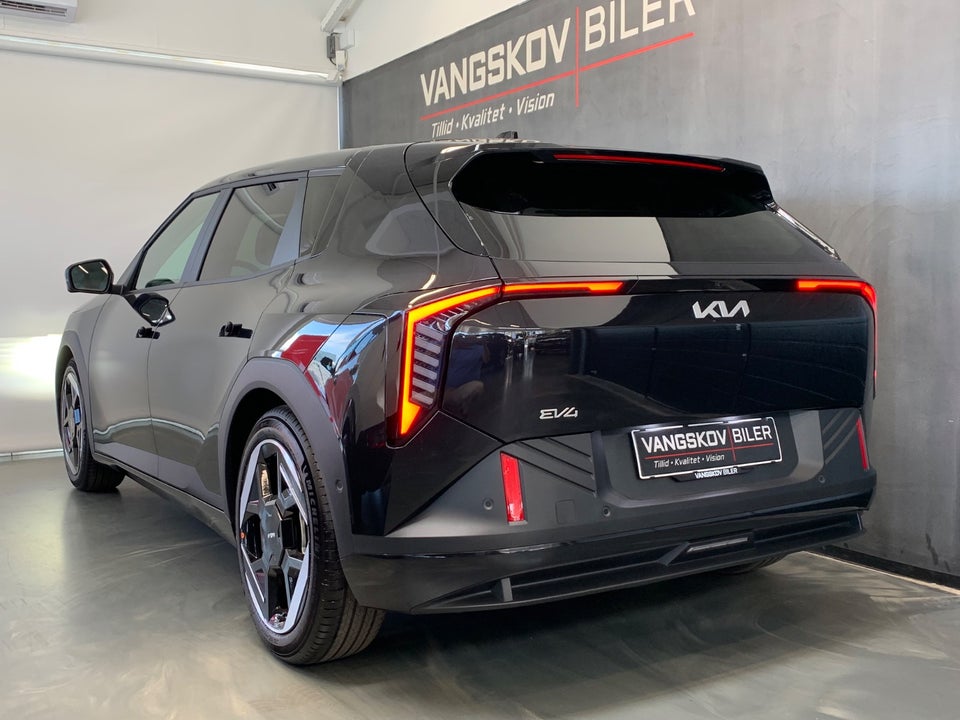 Kia EV4 81 Long Range Earth 5d