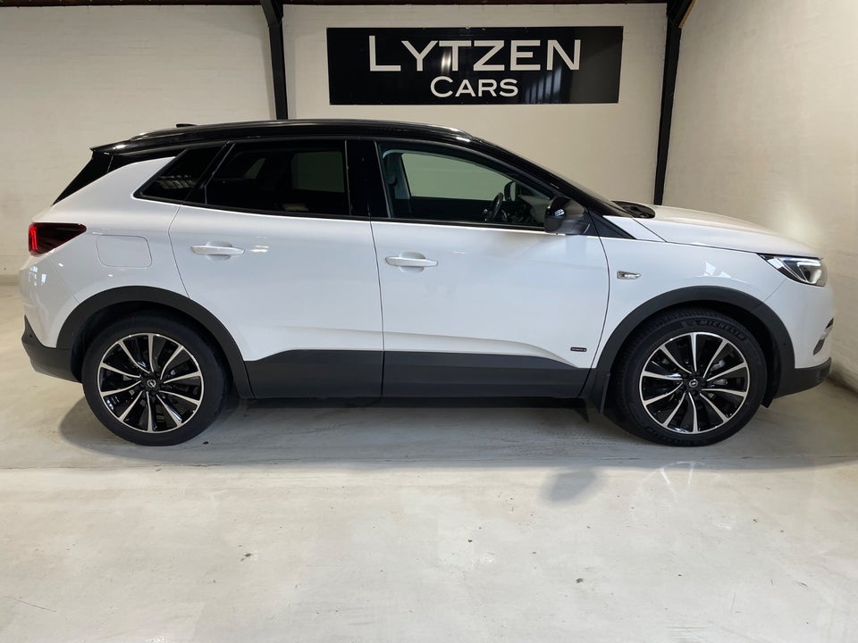 Opel Grandland X 1,6 Hybrid4 Ultimate aut. 5d
