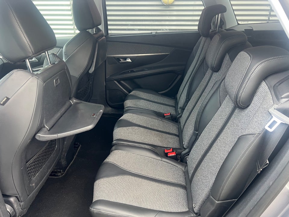 Peugeot 5008 1,6 BlueHDi 120 Allure EAT6 7prs 5d