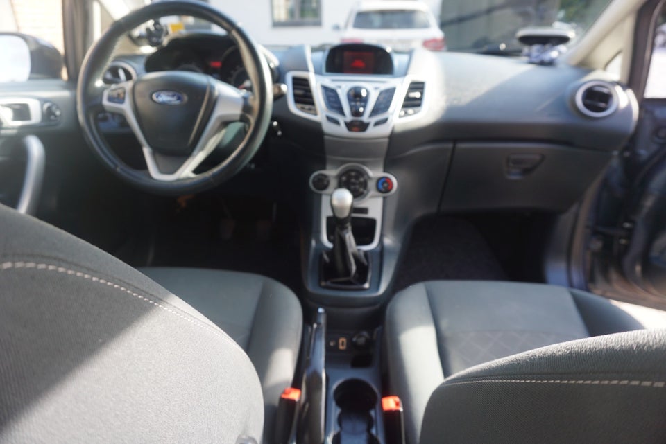 Ford Fiesta 1,25 60 Ambiente 5d