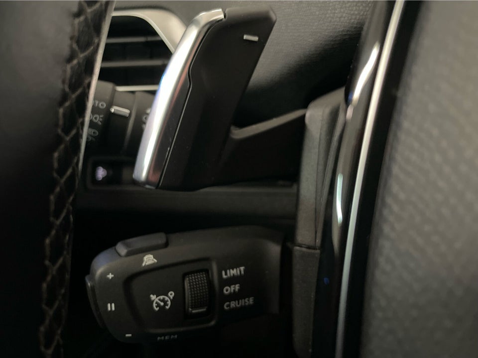 Peugeot 5008 1,5 BlueHDi 130 Allure Pack EAT8 7prs 5d