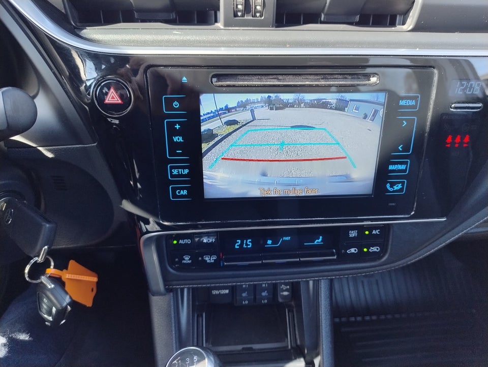Toyota Auris 1,6 D-4D T2 Comfort Touring Sports 5d