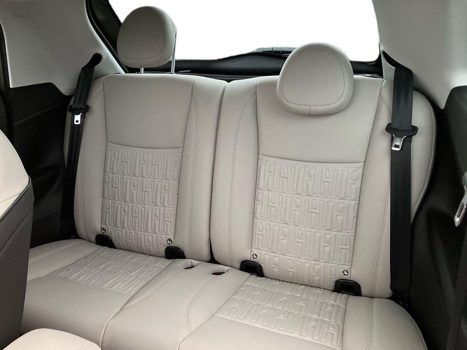 Fiat 500e 42 la Prima 3+1 4d