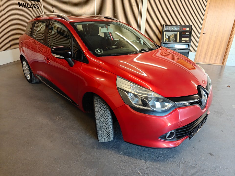 Renault Clio IV 0,9 TCe 90 Expression Sport Tourer 5d