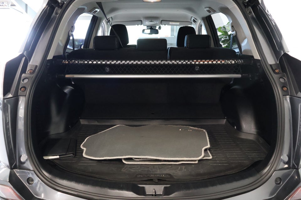 Toyota RAV4 2,5 Hybrid H3 MDS 5d