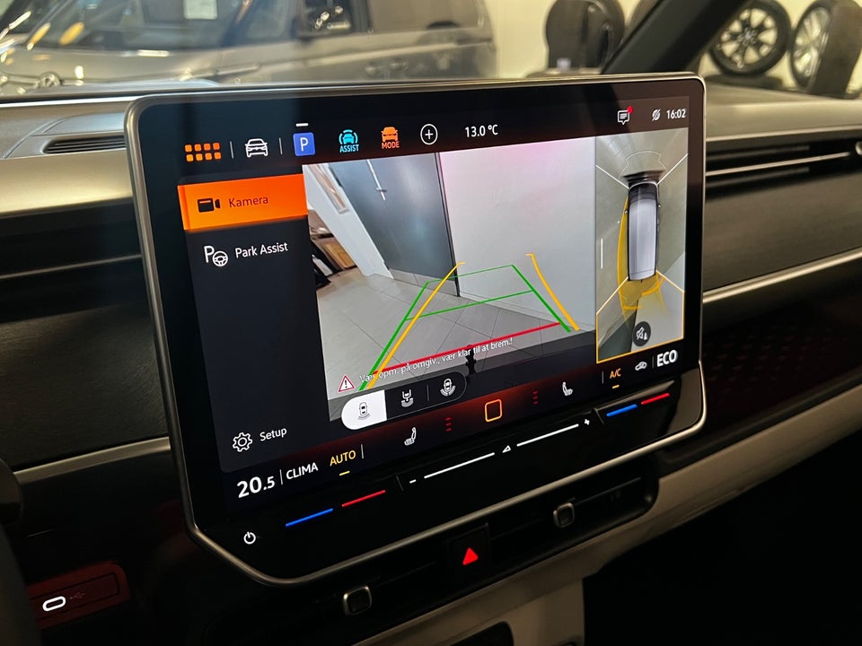 VW ID.Buzz 79 Style+ 6prs SWB 5d