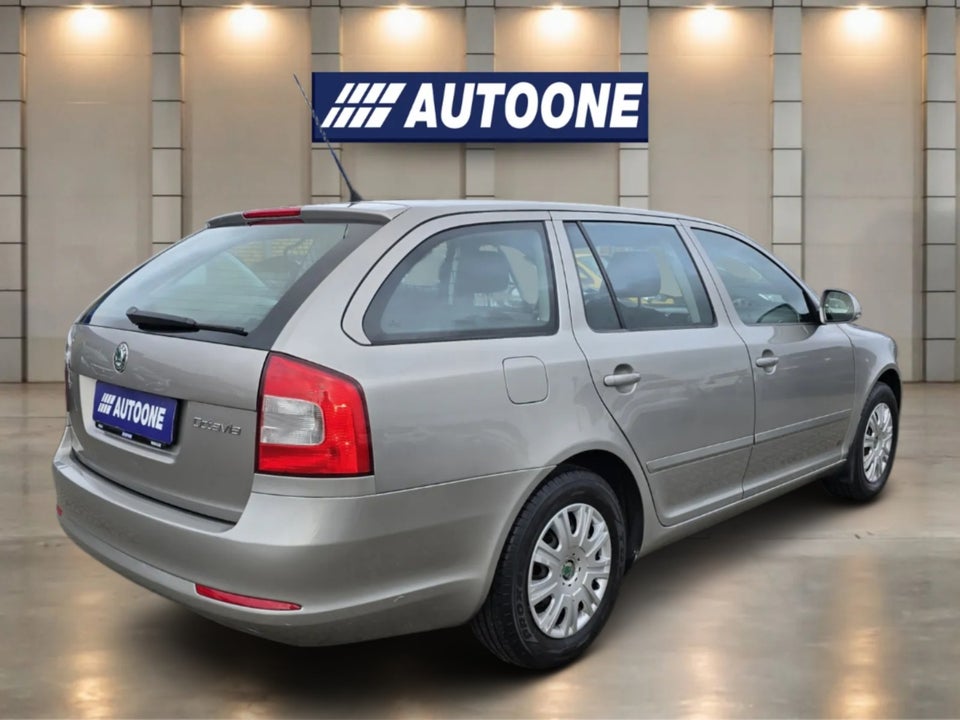 Skoda Octavia 1,8 TSi 160 Ambiente Combi 5d