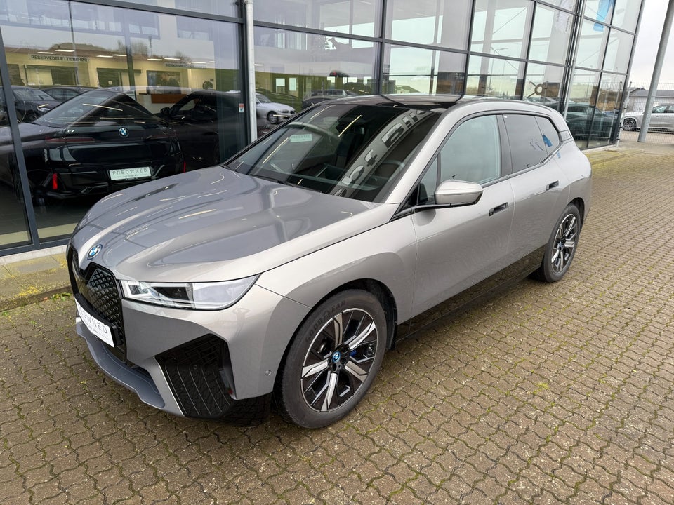 BMW iX xDrive50 Supercharged 5d