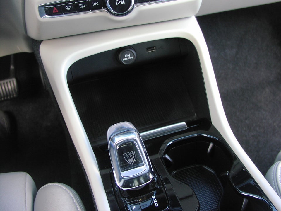 Volvo XC40 2,0 D4 190 Inscription aut. AWD 5d