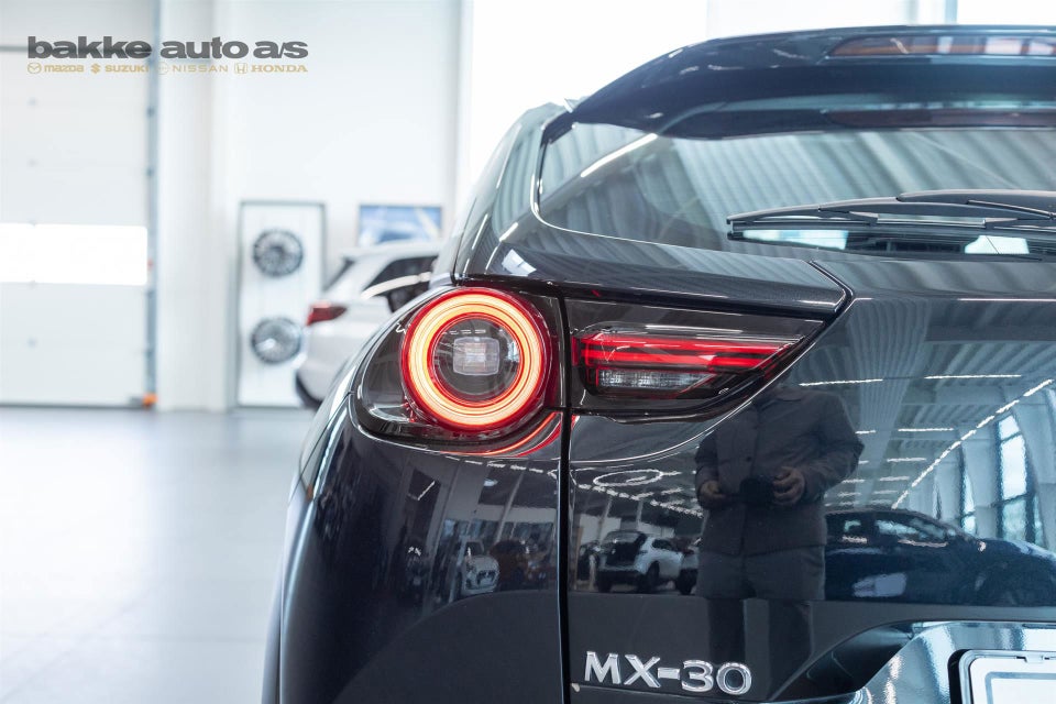 Mazda MX-30 e-SkyActiv Sky 5d