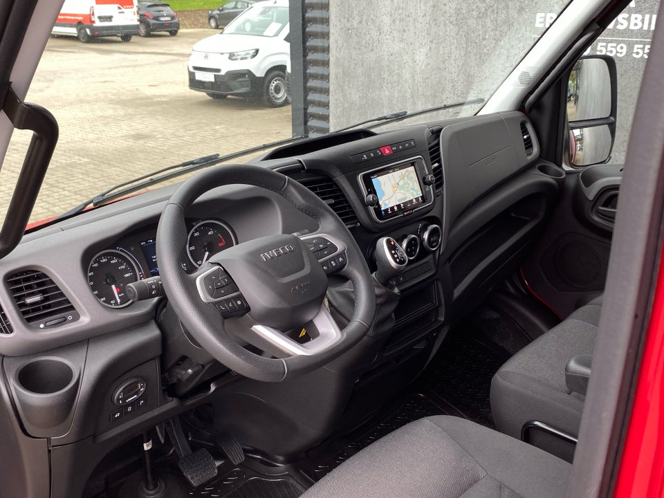 Iveco Daily 3,0 35S18 4100mm Lad AG8