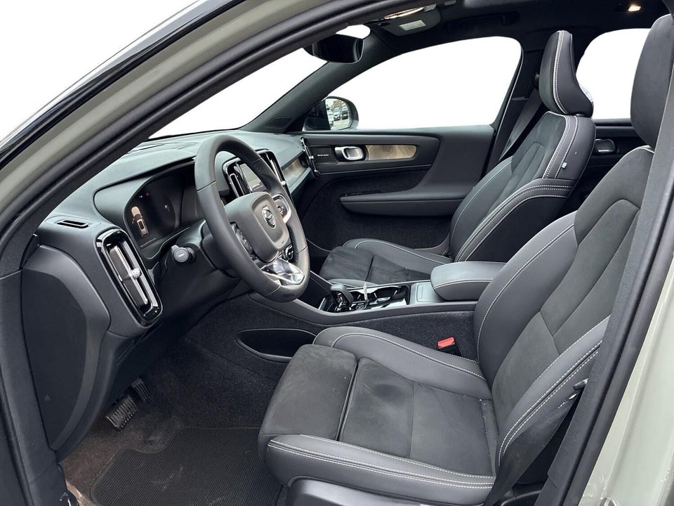 Volvo XC40 ReCharge Extended Range Ultimate 5d