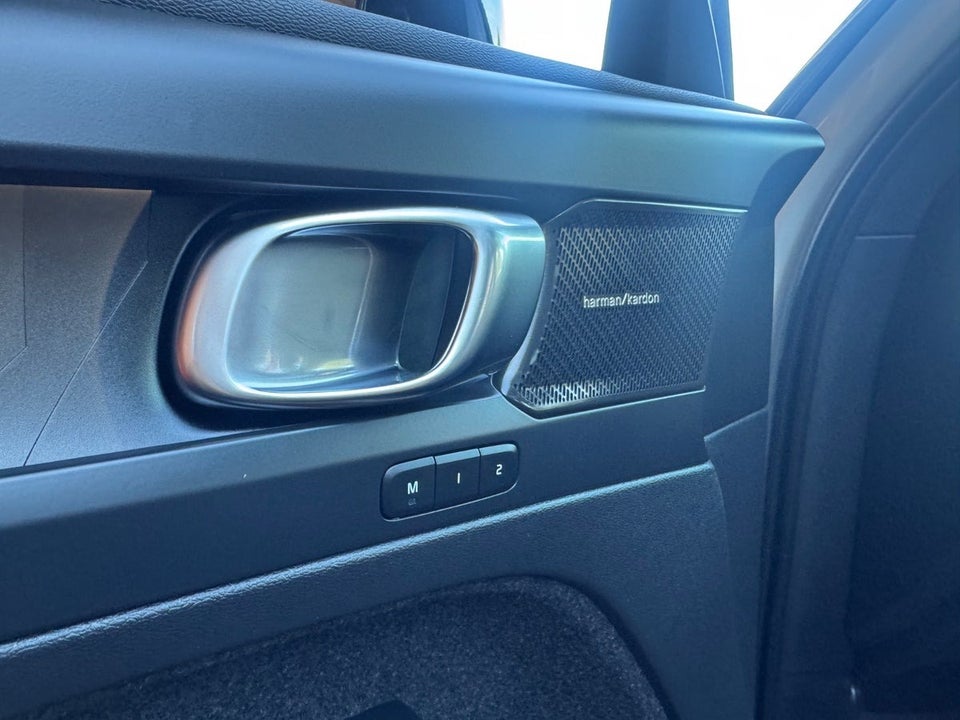 Volvo C40 P8 ReCharge Twin First Edition 5d