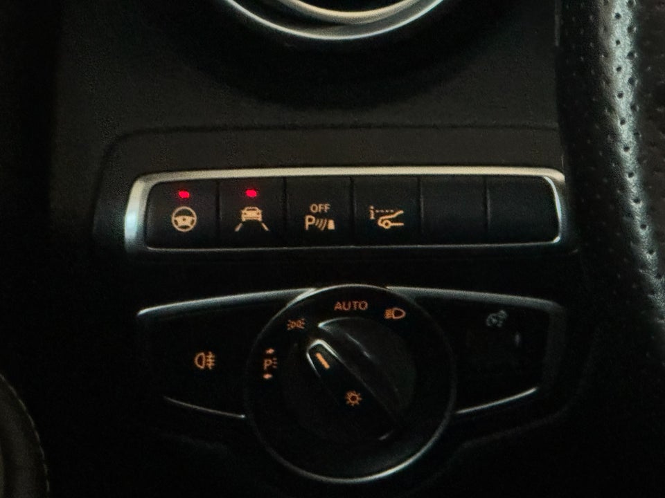 Mercedes C220 d 2,2 AMG Line stc. aut. 5d