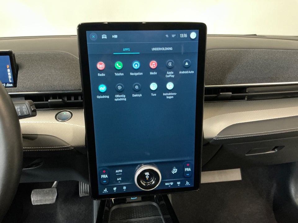 Ford Mustang Mach-E 68 Standard Range 5d