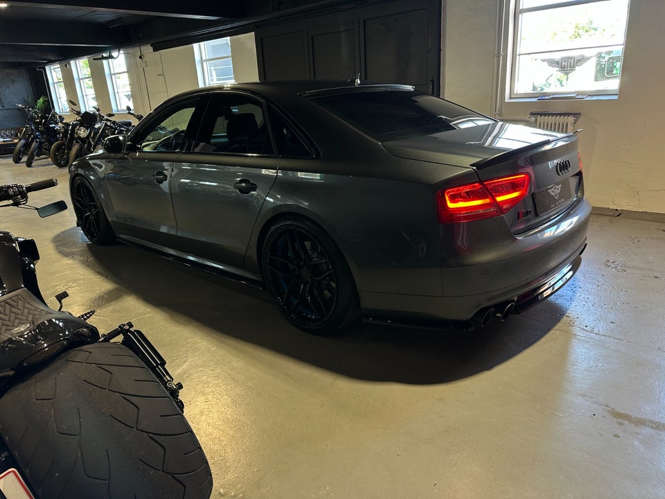 Audi S8 4,0 TFSi quattro Tiptr. 4d