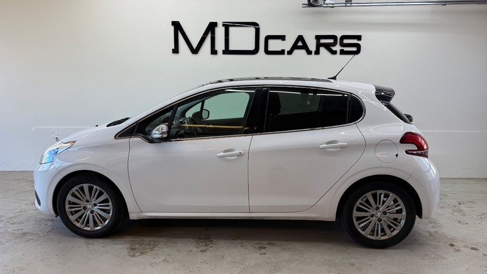 Peugeot 208 1,2 PureTech 82 Allure Sky 5d