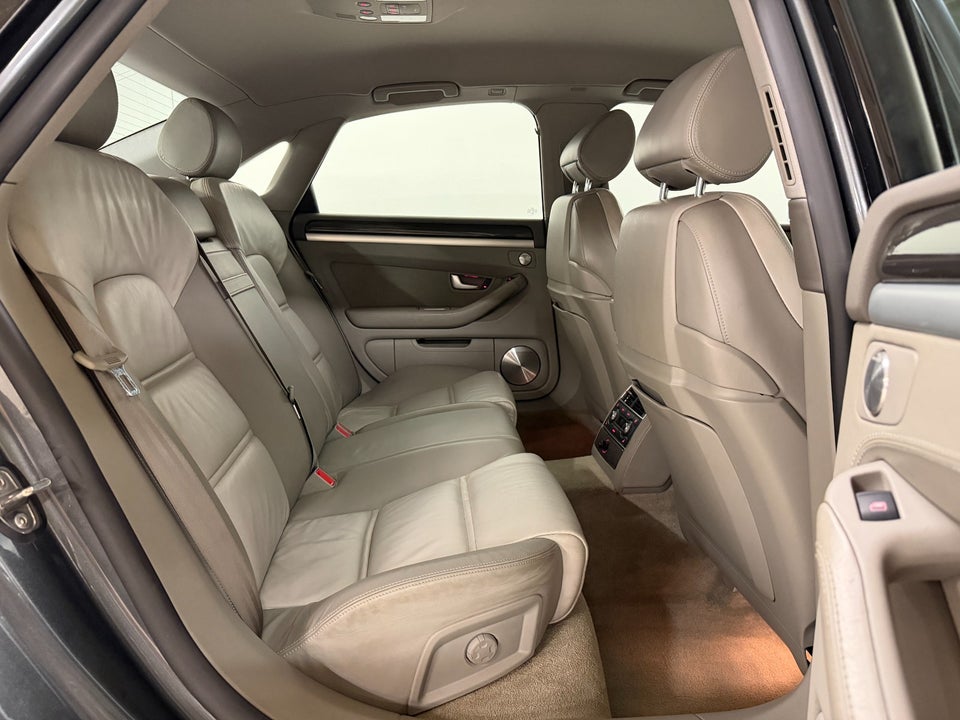 Audi S8 5,2 FSi quattro Tiptr. 4d