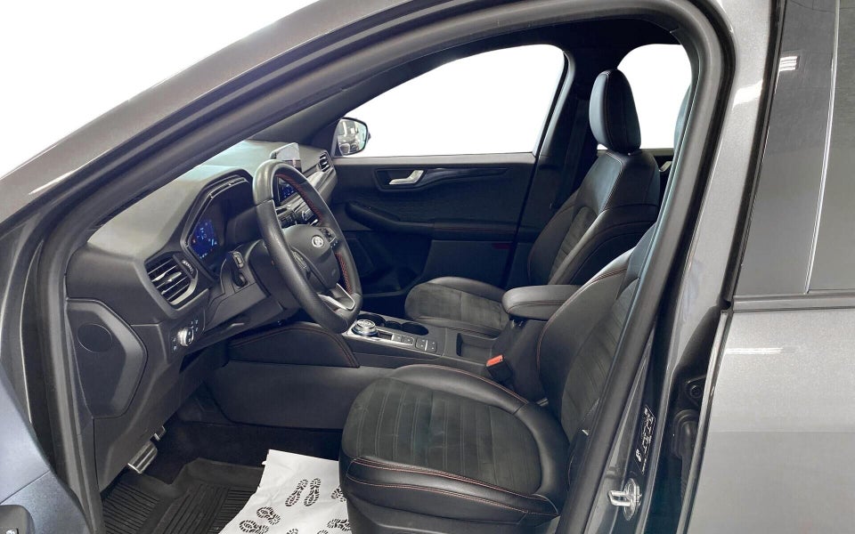 Ford Kuga 2,5 PHEV ST-Line X CVT 5d